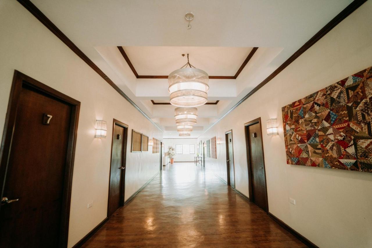 Nature'S Village Resort Bacolod Bagian luar foto